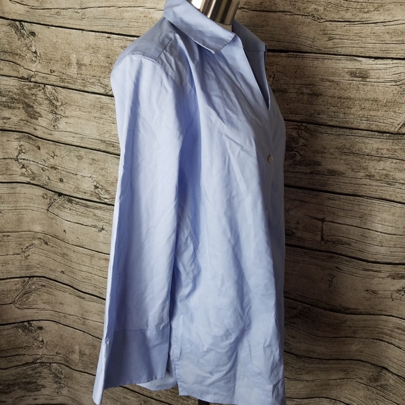 Foxcroft Blue Button Down Shirt missing Size but looks Size M.Pit to pit appro - Picture 5 of 7